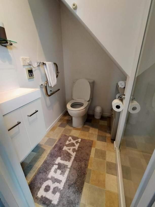 Studio On Golders - Two Minutes To The Lake And Quick Drive To Town! Apartment Taupo Exterior photo
