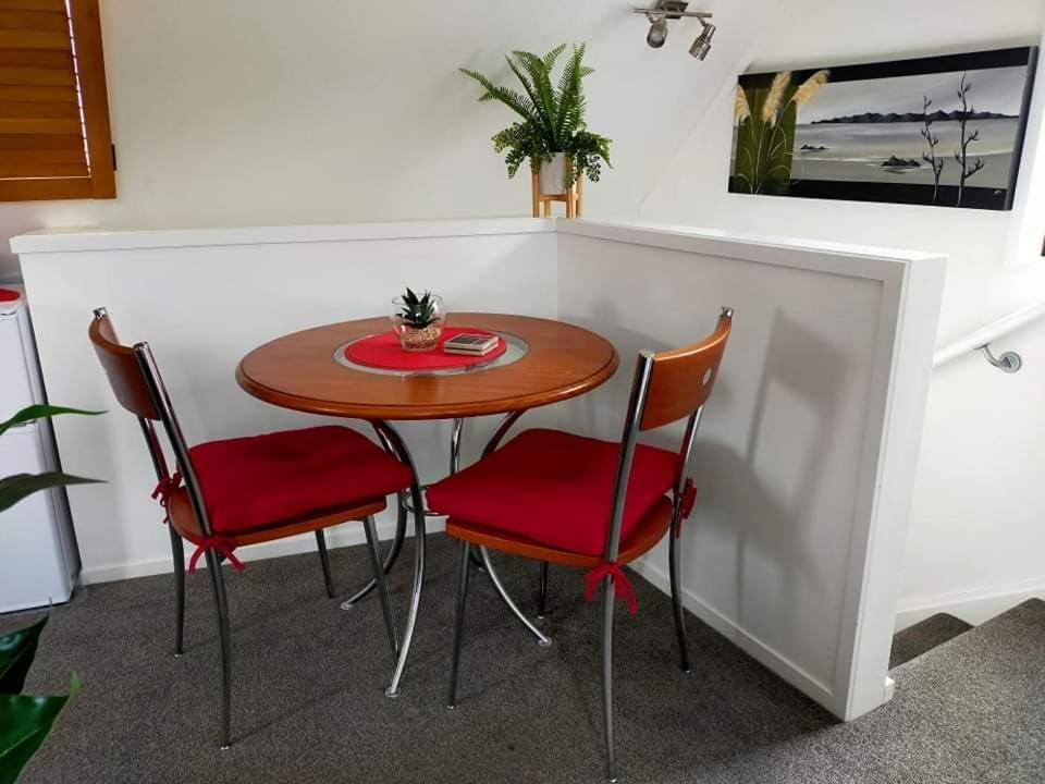 Studio On Golders - Two Minutes To The Lake And Quick Drive To Town! Apartment Taupo Exterior photo